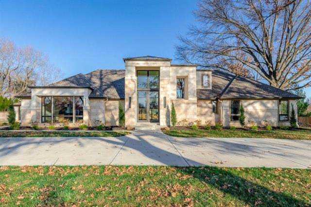 8501 Roe Ave Prairie Village, KS 66207