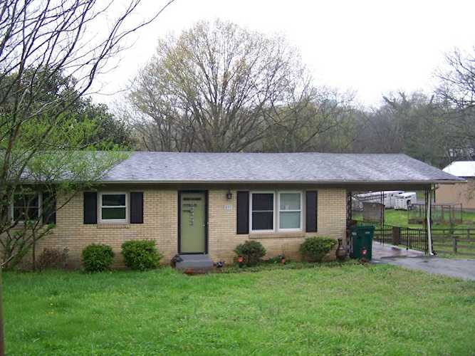 855 W Madison St Pulaski, TN 38478