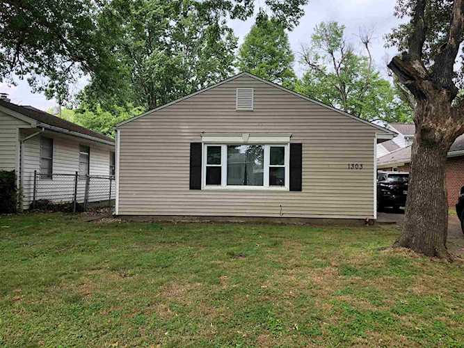 1303 S Saint James Boulevard Evansville, IN 47714