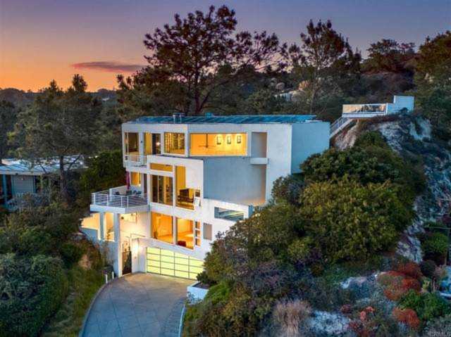 13084 Via Grimaldi Del Mar, CA 92014