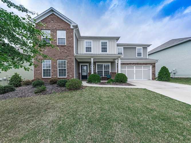 527 Spring View Dr Woodstock, GA 30188