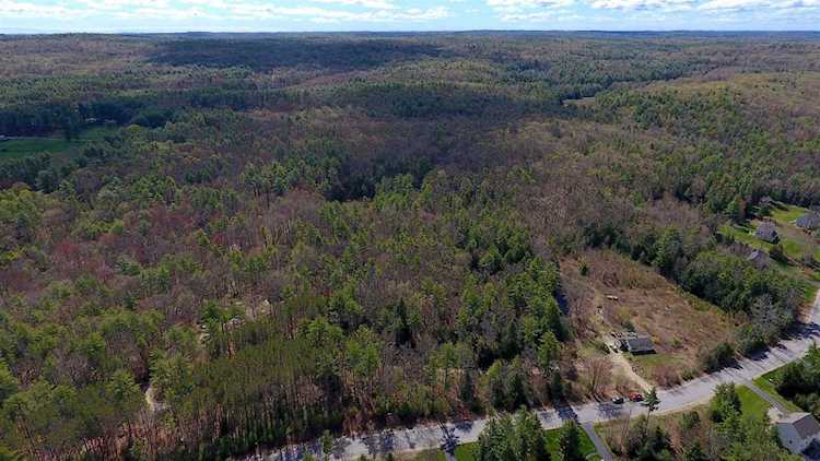 75 Steam Mill Rd Auburn, NH 03032