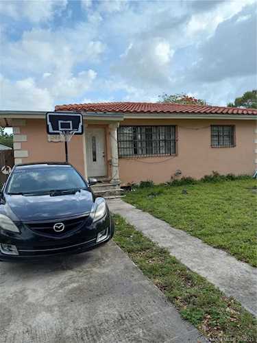 1365 NW 128 St North Miami, FL 33167-2231 | MLS A11044708 Photo 1