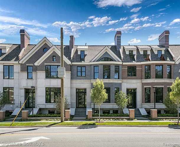645 Brown St Birmingham, MI 48009