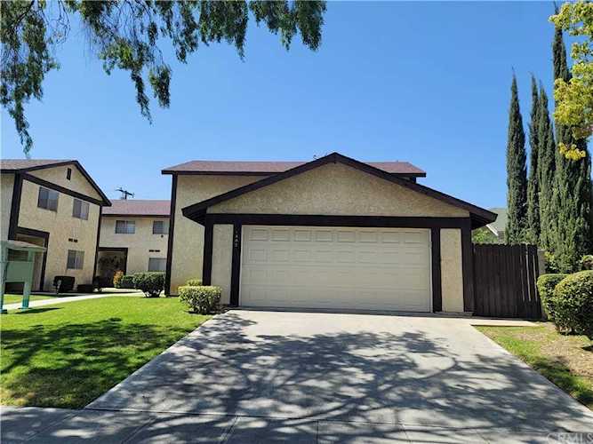 1805 S 3rd St Alhambra, CA 91803
