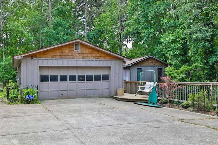 3774 Newport Dr Gainesville, GA 30506