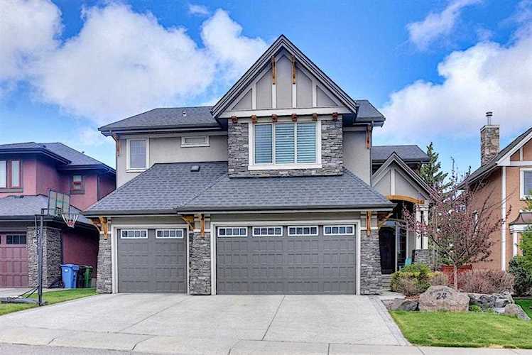 24 Westpark Ct SW Calgary, AB T3H 0C1