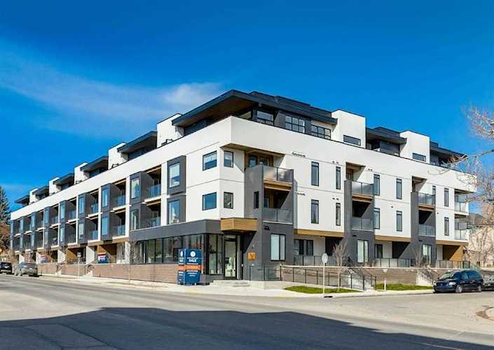 3375 15 St SW #220 Calgary, AB T2T 4A2