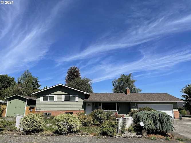 10905 NW 36th Ave Vancouver, WA 98685