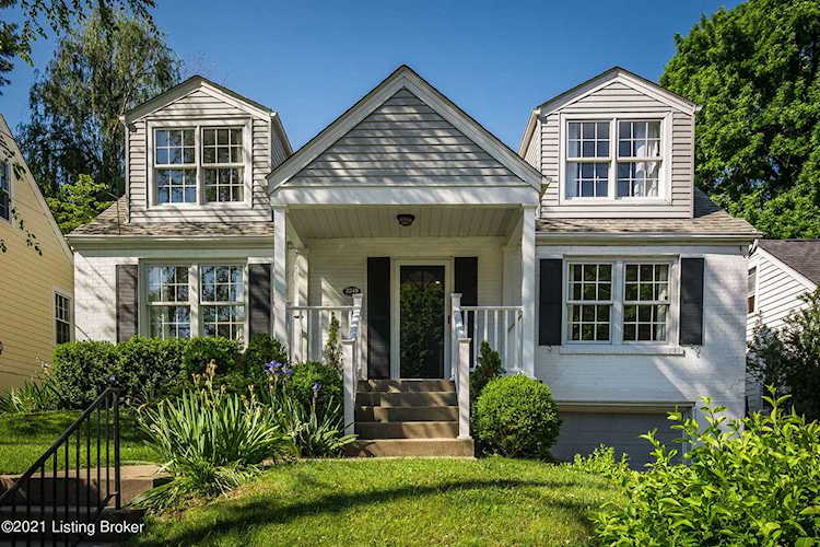 2248 Grinstead Dr Louisville, KY 40204