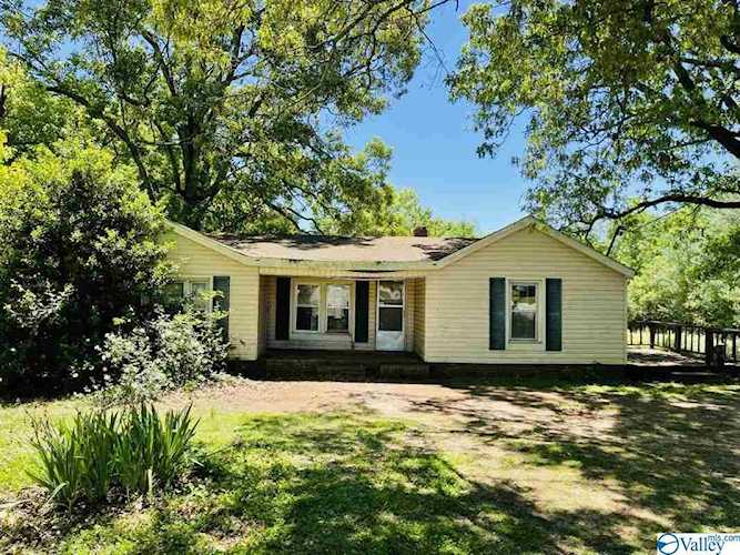 371 E Byrd Road Hartselle, AL 35640 | MLS 1780981 Photo 1