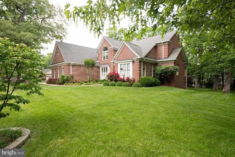 9083 Park Ave Manassas, VA 20110