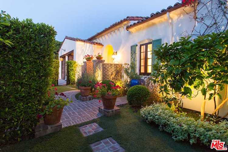 267 Amalfi Dr Santa Monica, CA 90402
