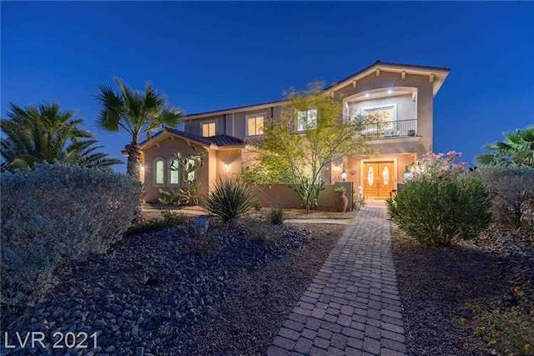 8715 W Fisher Ave Las Vegas, NV 89149