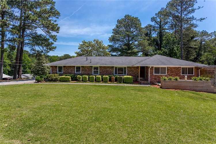 3458 Heritage Valley Rd SW, Atlanta, GA 30331 - Premier Atlanta Real Estate Photo 1