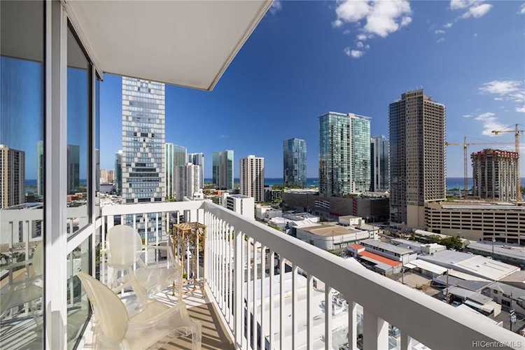 909 Kapiolani Boulevard #1901 Honolulu, HI 96814 | MLS 202112721 Photo 1
