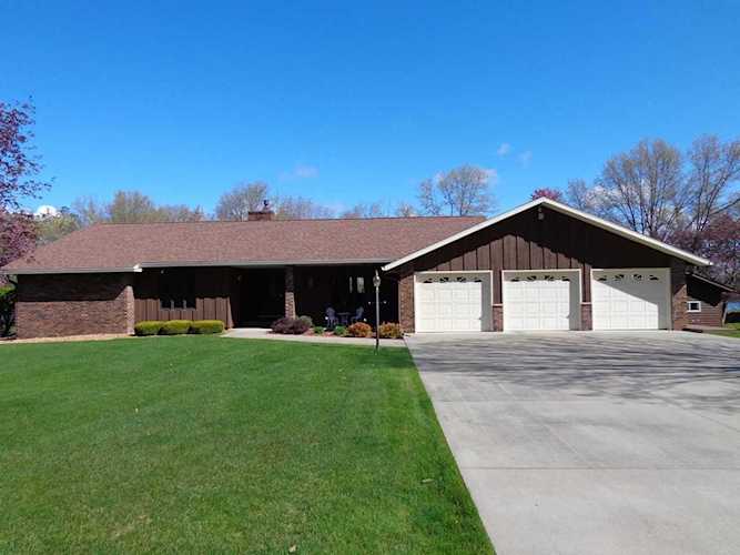 956 Bay View Drive Mosinee, WI 54455 | MLS 22102404 Photo 1