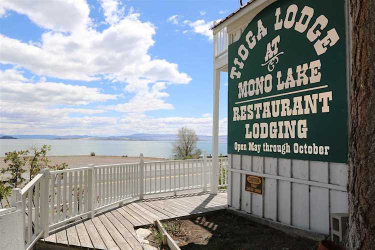 54411 US Highway 395 Tioga Lodge Lee Vining, CA 93541