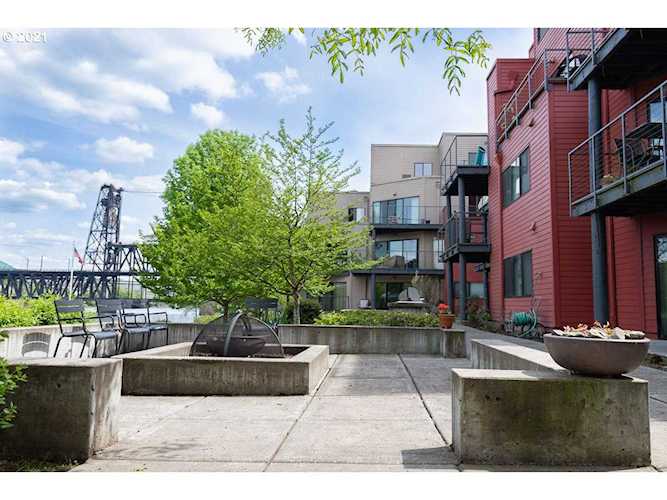 730 NW Naito Pkwy #E11 Portland, OR 97209