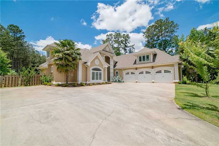 604 Blackberry Cove Opelika, AL 36804 | MLS 151886 Photo 1