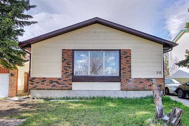 20 Whitefield Close NE Calgary, AB T1Y 4X7