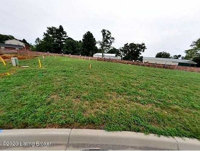 301 Kirkwood Glen Cir Louisville, KY 40207 | MLS 1586539 Photo 1