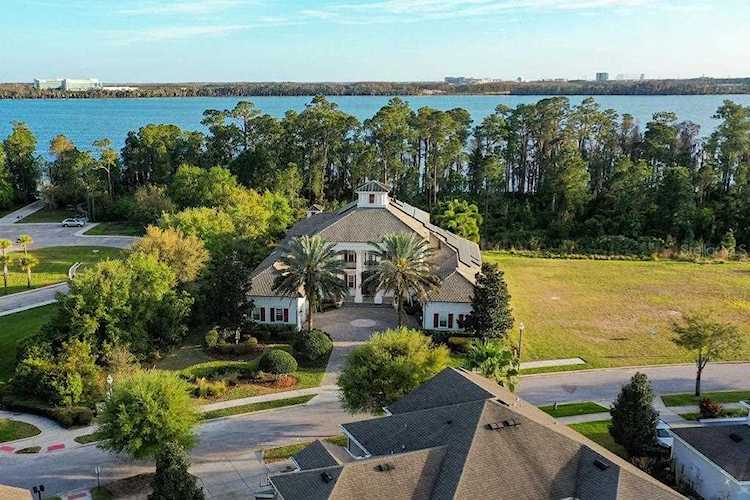 10379 Woodward Winds Dr Orlando, FL 32827