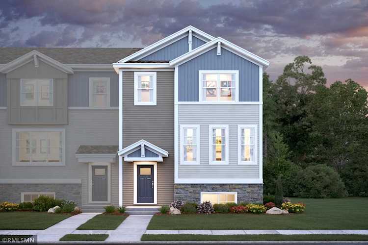 2206 Gateway Curve North Saint Paul, MN 55109