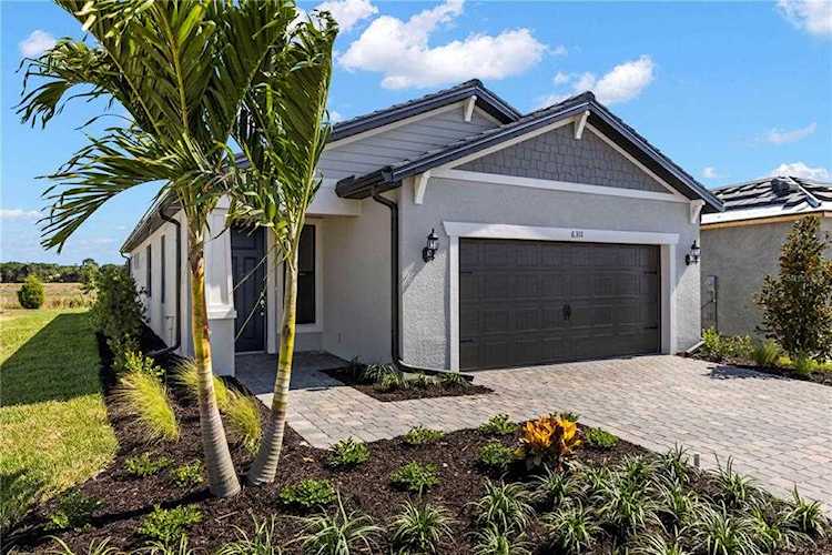 6311 Crested Eagle Ln Nokomis, FL 34275