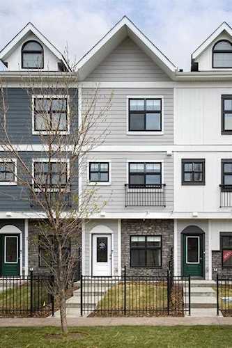 86 Les Jardins Park SE Calgary, AB T2E 6J5
