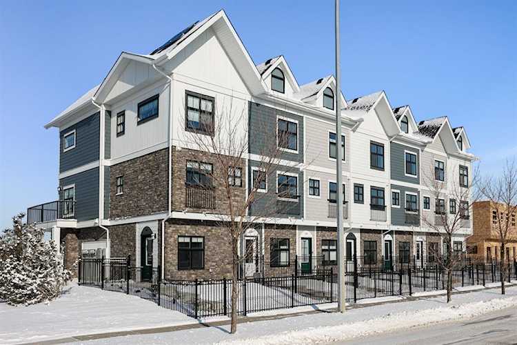 97 Les Jardins Park SE Calgary, AB T2E 6J5
