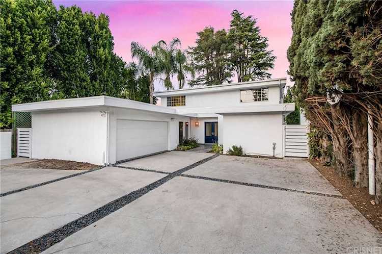 3716 Laurel Canyon Blvd, Studio City, CA 91604 | RubyHome Photo 1