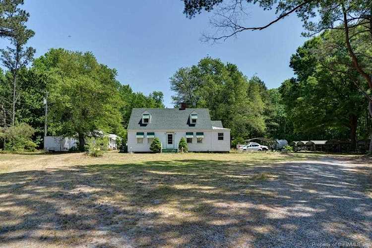 3223 George Washington Memorial Hwy Hayes, VA 23072