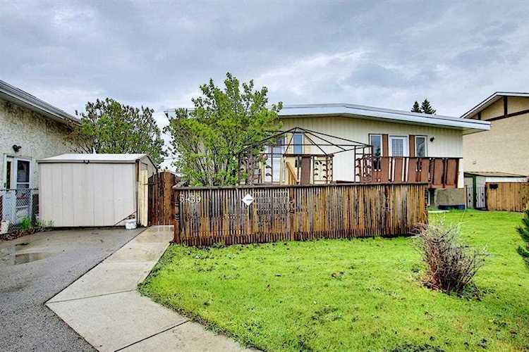 3439 35 Ave SE Calgary, AB T2B 2J4