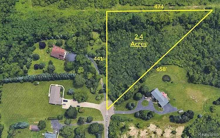 2801 Bateson Ct Ann Arbor, MI 48105 | MLS 543281259 Photo 1