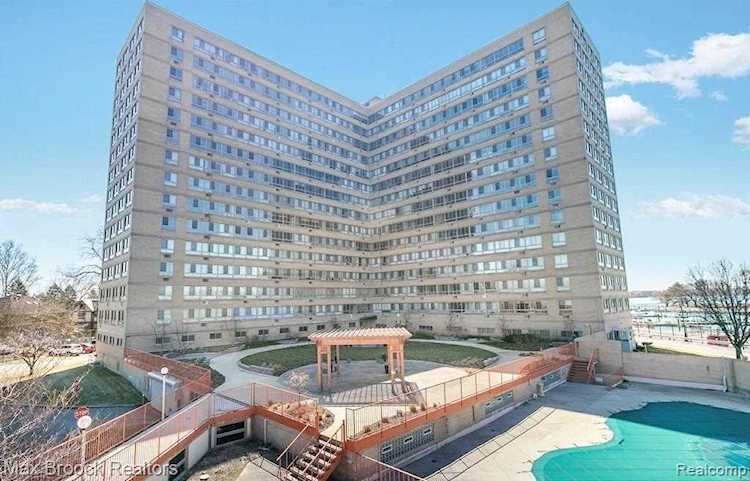 8900 E Jefferson Avenue #101 Detroit, MI 48214 | MLS 2210039546 Photo 1