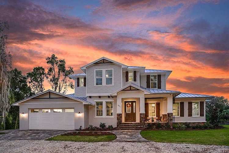 805 Hollowood CIRCLE Nokomis, FL 34275