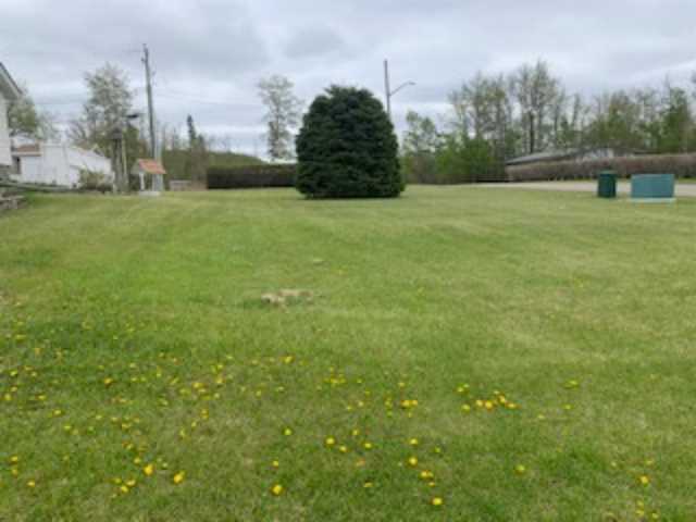 4001 39 St Ponoka, AB T4J 1A8