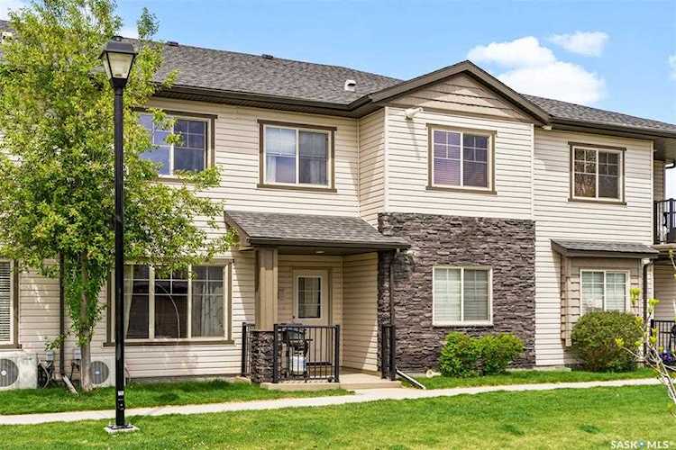 5557 Blake Crescent Regina, SK S4X 0J1