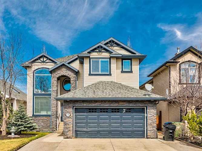 70 Discovery Ridge Rd SW Calgary, AB T3H 4R3