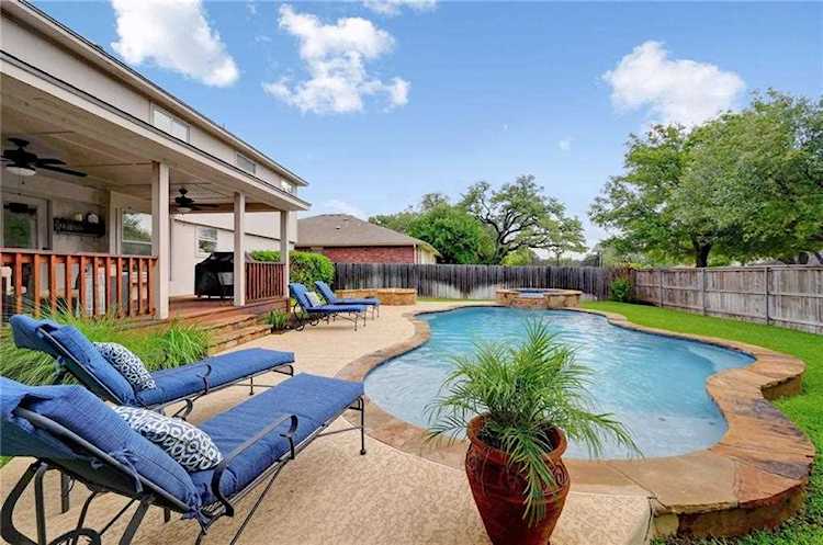 1000 Bordeaux DR Leander, TX 78641