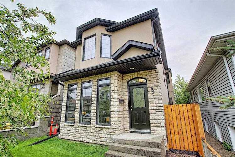 52 31 Ave SW Calgary, AB T2S 2Y8