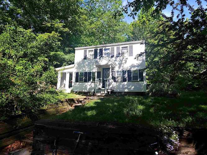 296 Center St Wolfeboro, NH 03894