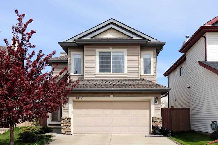 1510 Hodgson Close Edmonton, AB T6R 3N5