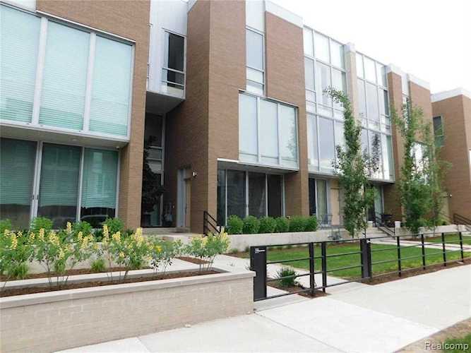 236 Alfred St Detroit, MI 48201
