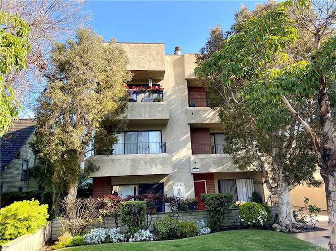 2319 E 2nd St #4 Long Beach, CA 90803