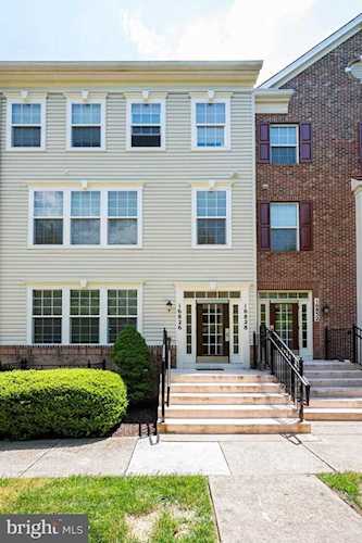 16826 Nuttal Oak Place Woodbridge, VA 22191