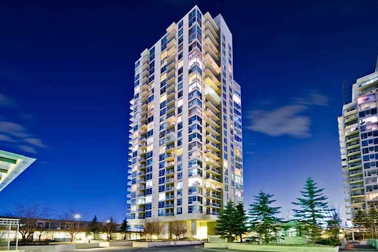 77 Spruce Place SW #401 Calgary, AB T3C 3X6
