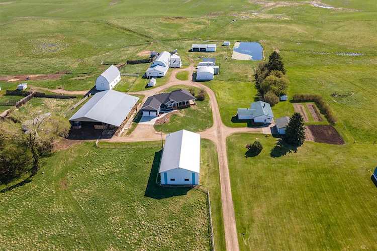 6425 34 Street Edmonton, AB T6X 2R8