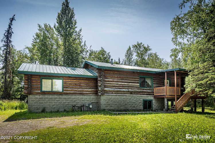 4635 N Mckean Drive Palmer, AK 99645